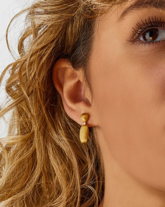 Сезон мягкого сияния: украшения, в которых уютно