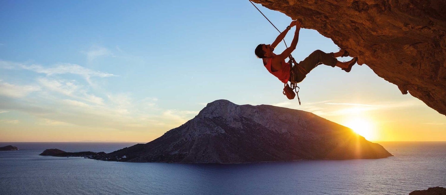 Climber-hanging.jpg Climber-hanging.jpg