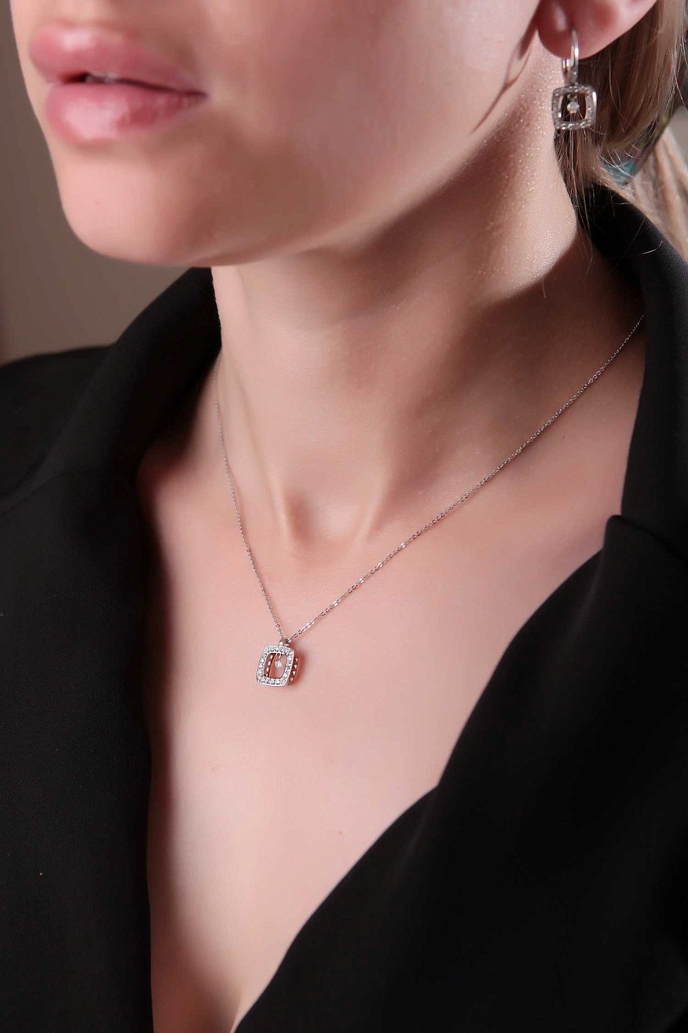 Сияние звезд и роскошь бриллиантов Vega — самая яркая звезда Лиры и PVG