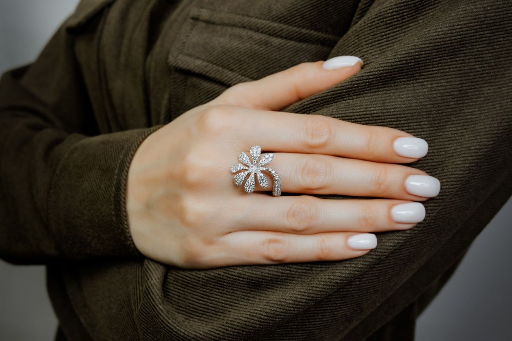 Кольцо BIBIGI' Flower Кольцо BIBIGI' Flower коллекция 2022-2023