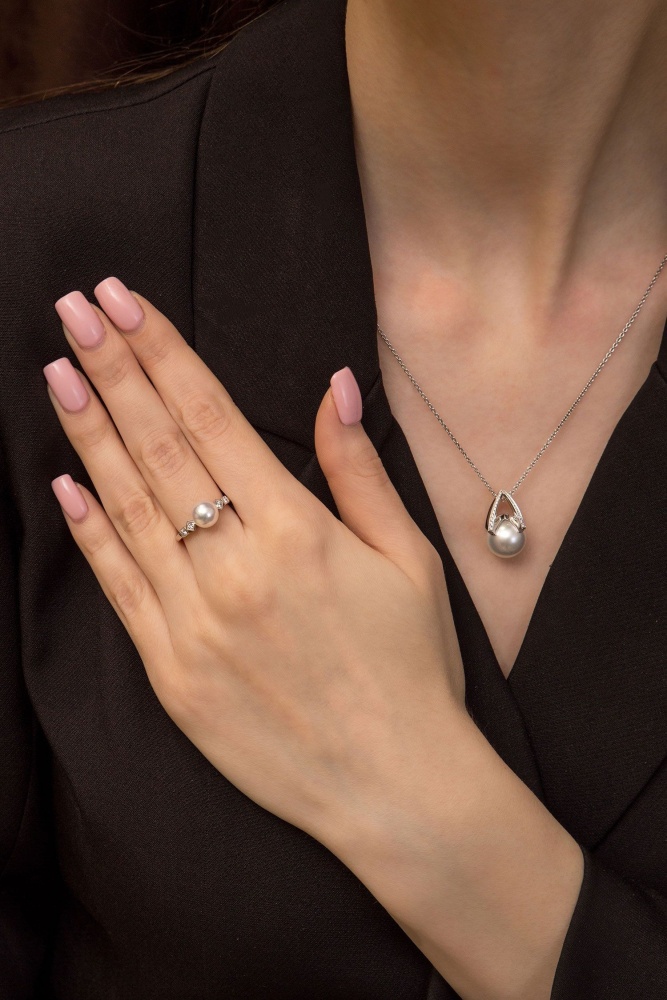 Колье Mikimoto Колье Mikimoto коллекция 2022-2023