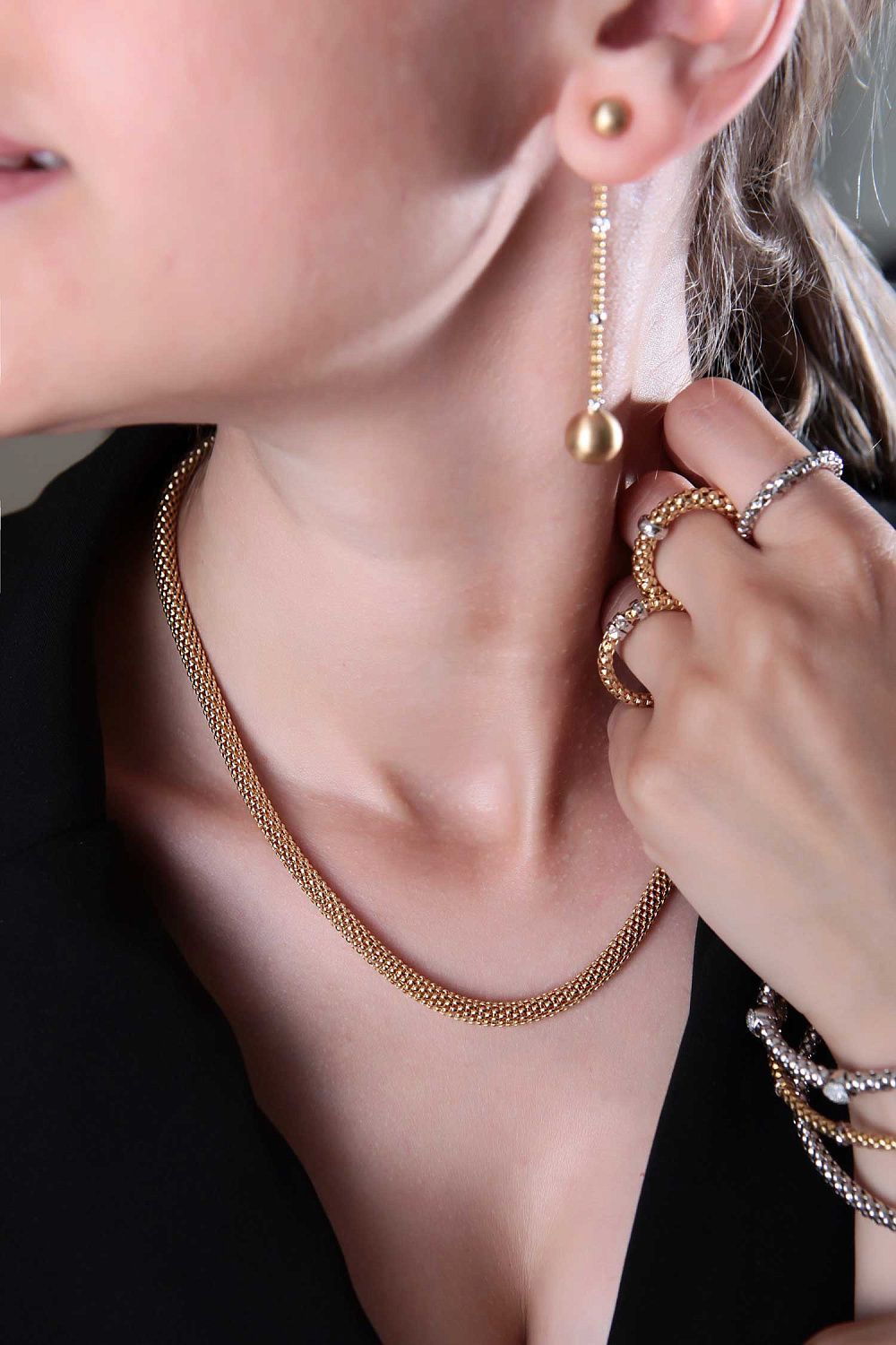 Stella MILANO Stella MILANO